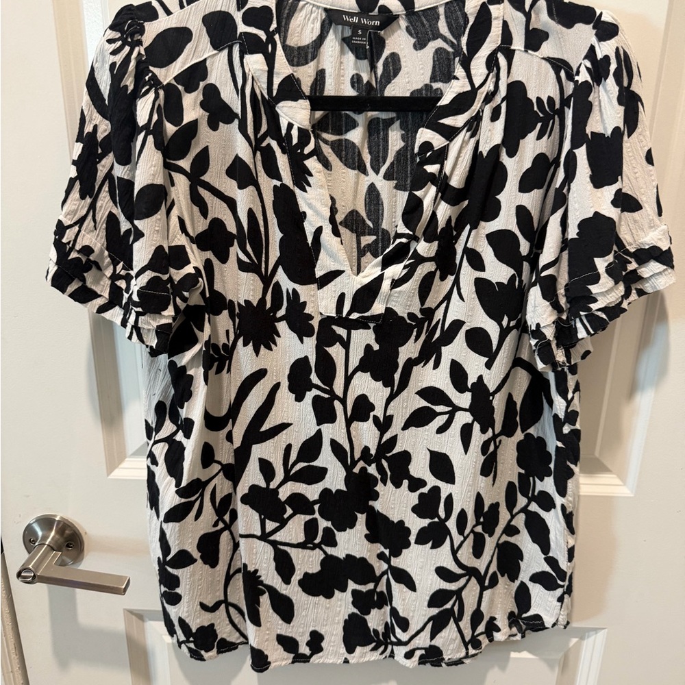 Well Worn Black and White Floral Blouse
